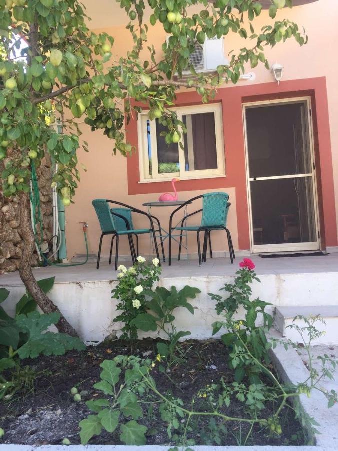 Domenica House Apartment Kondaraina Exterior photo